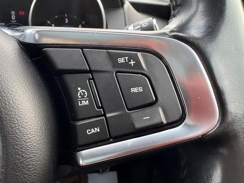 Used Jaguar F-Pace 2016 for sale - 76433005: Photo 36