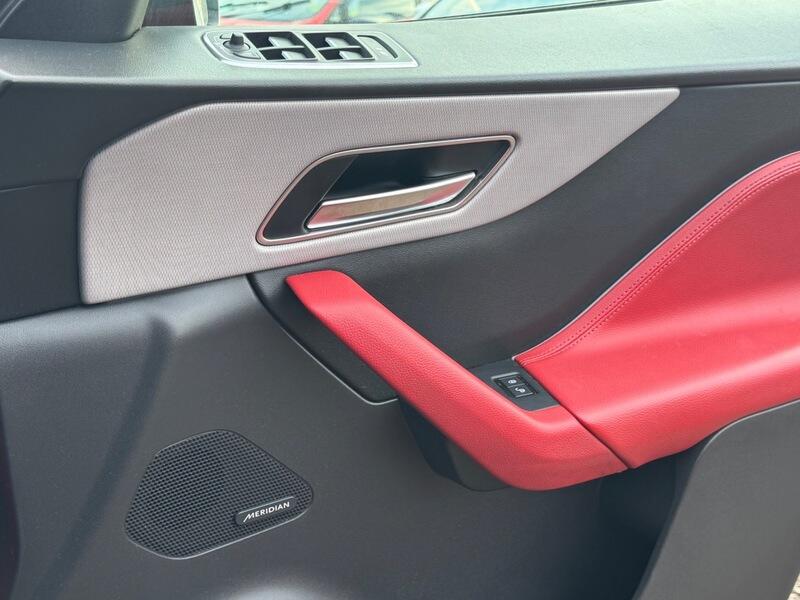 Used Jaguar F-Pace 2016 for sale - 76433005: Photo 44