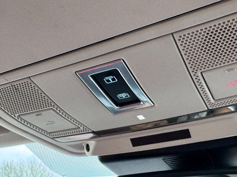 Used Jaguar F-Pace 2016 for sale - 76433005: Photo 45