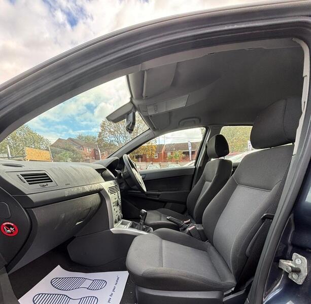 Used Vauxhall Astra 2011 for sale - 76370298: Photo 23