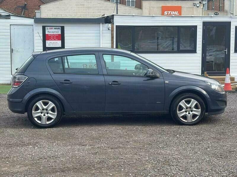 Used Vauxhall Astra 2011 for sale - 76370298: Photo 8