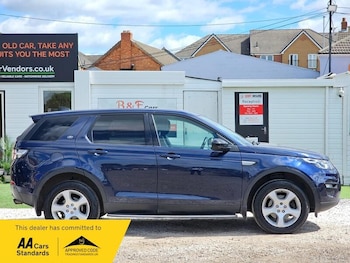Used Land Rover Discovery Sport 2017 for sale - 78922184: Photo