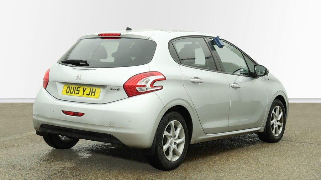 Used Peugeot 208 2015 for sale - 77074430: Photo 4
