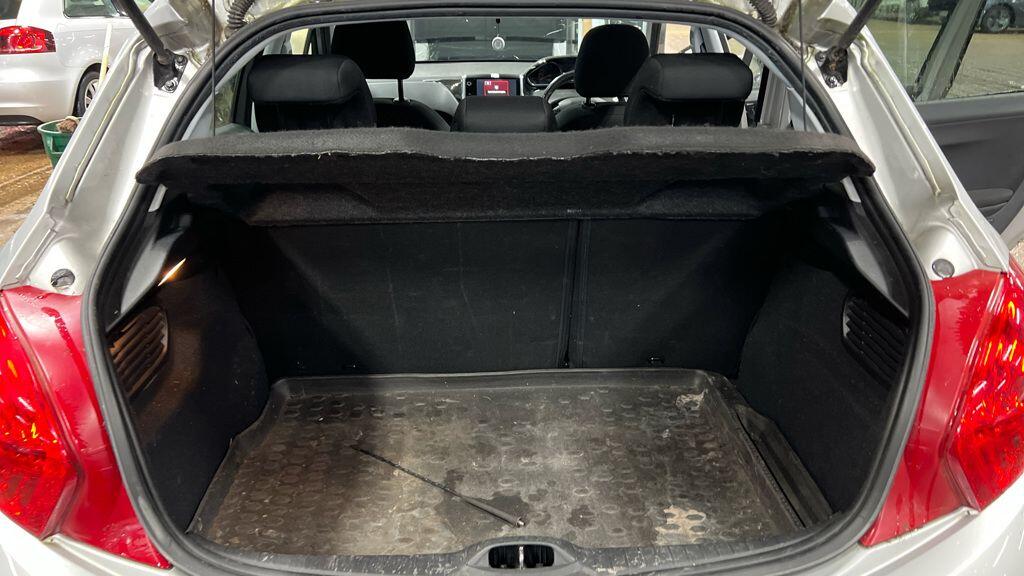 Used Peugeot 208 2015 for sale - 77074430: Photo 8