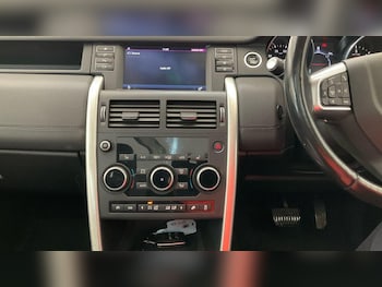 Used Land Rover Discovery Sport 2017 for sale - 78830555: Photo