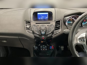 Used Ford Fiesta 2016 for sale - 78608694: Photo