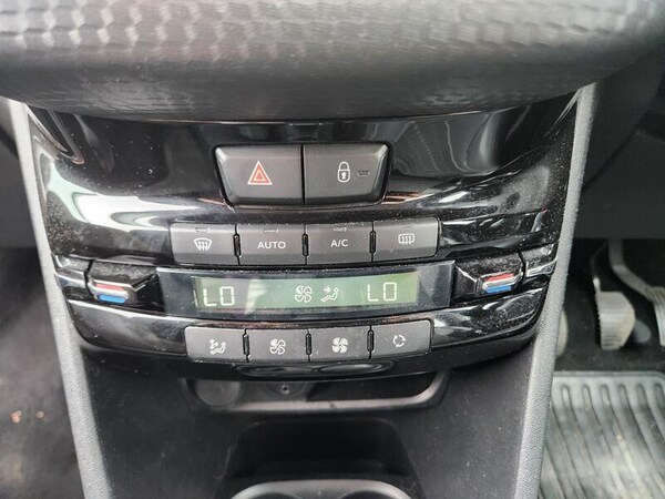 Used Peugeot 2008 2016 for sale - 76246586: Photo 15