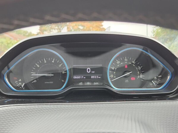 Used Peugeot 2008 2016 for sale - 76246586: Photo 18