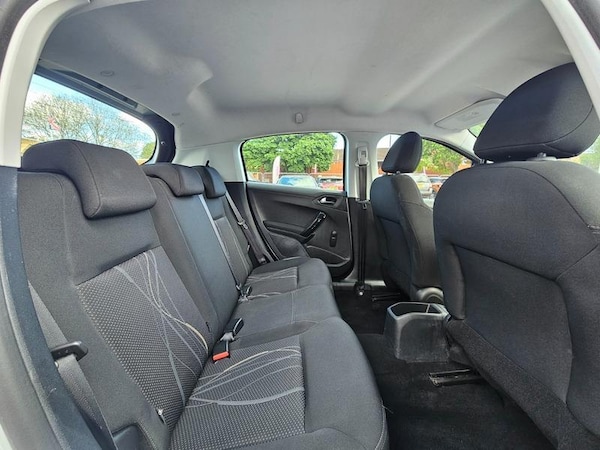 Used Peugeot 208 2014 for sale - 74554190: Photo 10