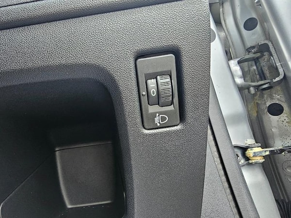 Used Peugeot 208 2014 for sale - 74554190: Photo 21