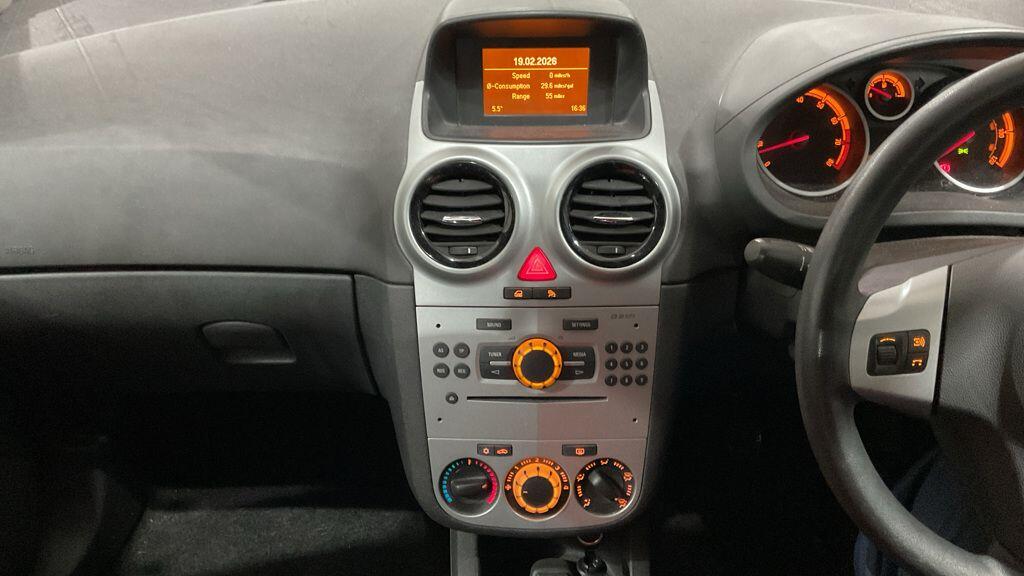 Used Vauxhall Corsa 2012 for sale - 77637569: Photo 3