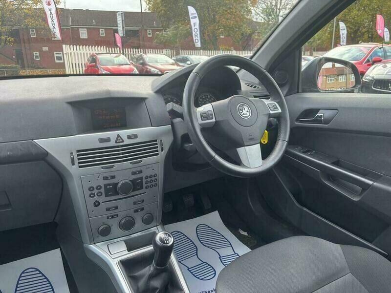 Used Vauxhall Astra 2011 for sale - 76995401: Photo 17