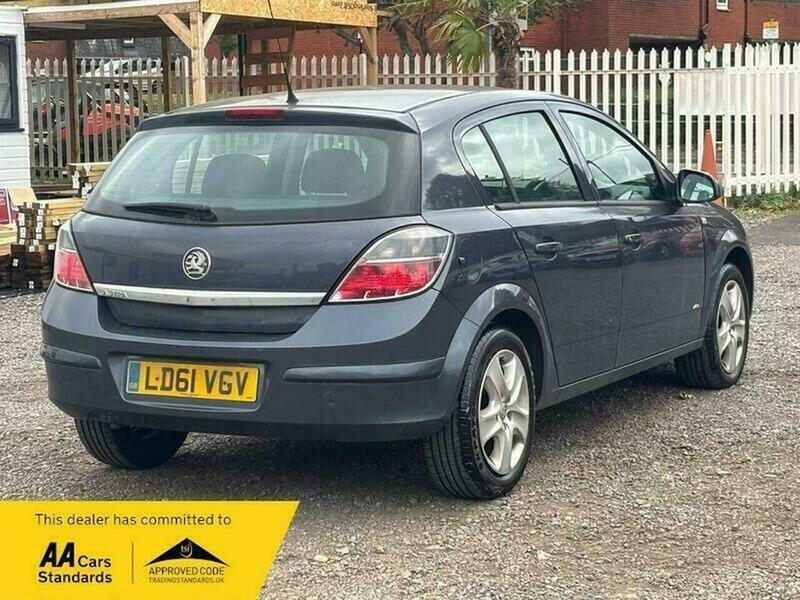 Used Vauxhall Astra 2011 for sale - 76995401: Photo 4