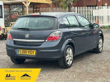Used Vauxhall Astra 2011 for sale - 76995401: Photo