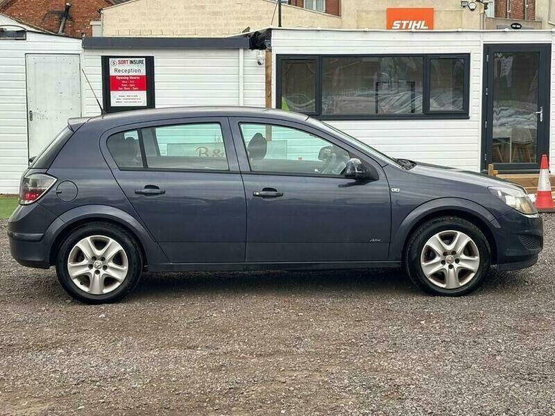 Used Vauxhall Astra 2011 for sale - 76995401: Photo 6