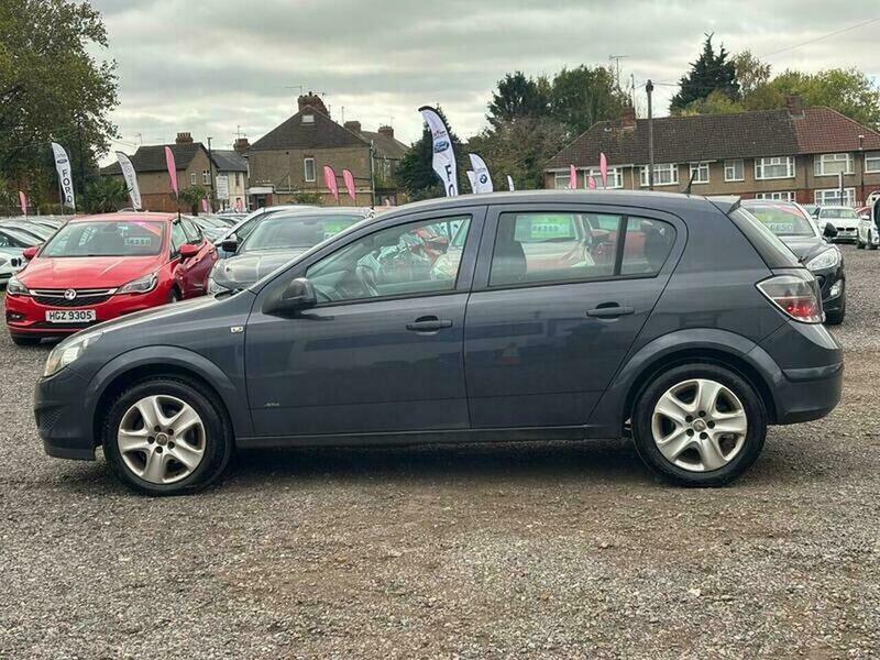 Used Vauxhall Astra 2011 for sale - 76995401: Photo 7