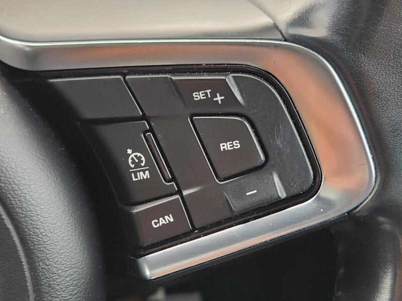 Used Jaguar E-Pace 2017 for sale - 76361086: Photo 34