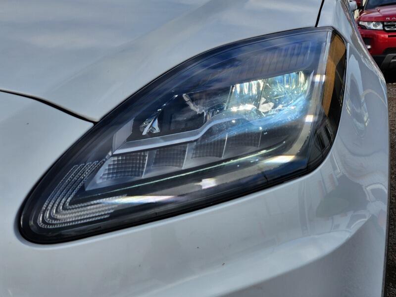 Used Jaguar E-Pace 2017 for sale - 76361086: Photo 52