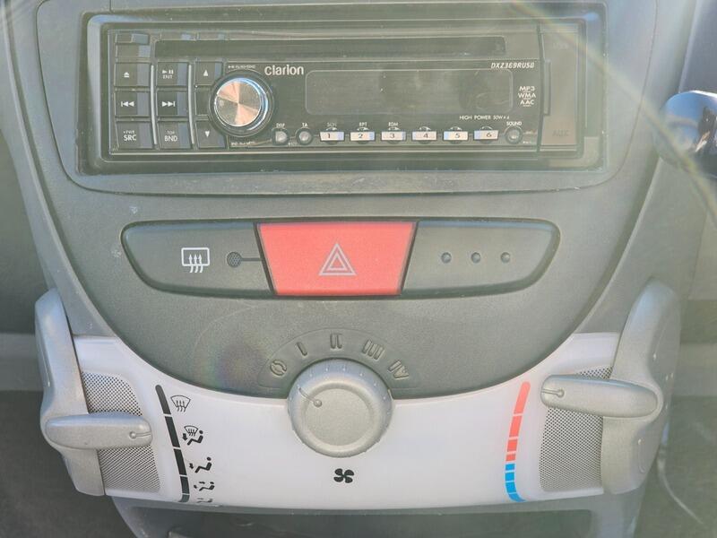 Used Peugeot 107 2008 for sale - 77215010: Photo 18