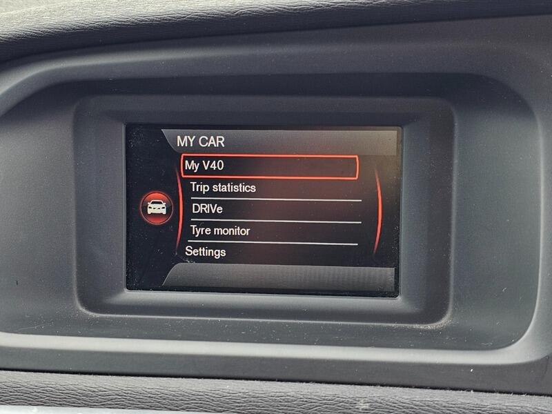 Used Volvo V40 2014 for sale - 76043341: Photo 15