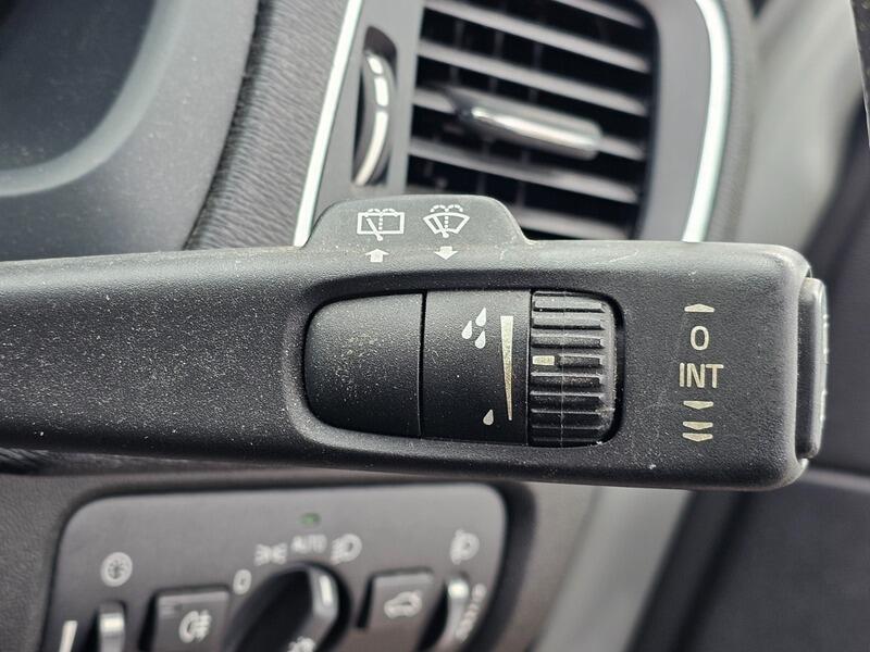 Used Volvo V40 2014 for sale - 76043341: Photo 21