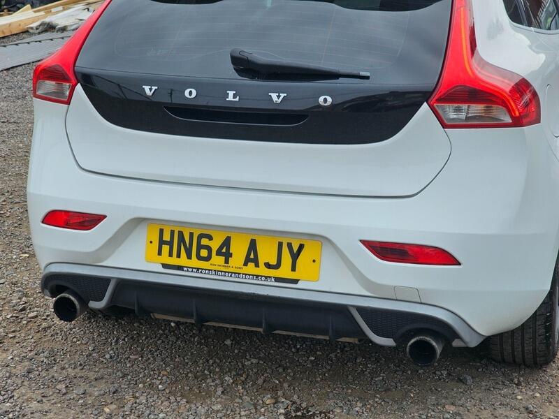 Used Volvo V40 2014 for sale - 76043341: Photo 25