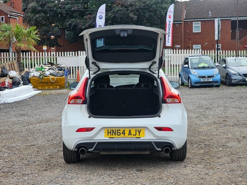 Used Volvo V40 2014 for sale - 76043341: Photo 27