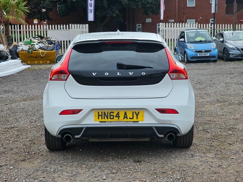 Used Volvo V40 2014 for sale - 76043341: Photo 6