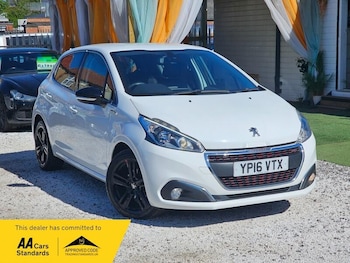 Used Peugeot 208 2016 for sale - 78612849: Photo