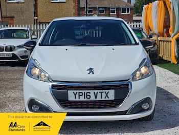Used Peugeot 208 2016 for sale - 78612849: Photo