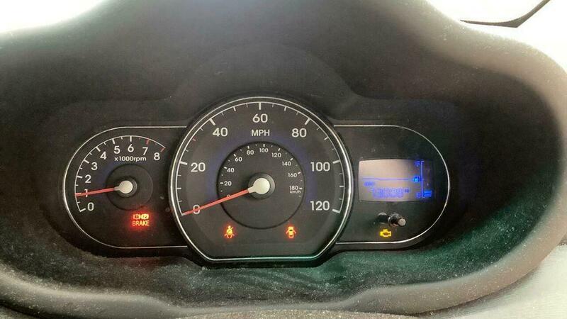 Used Hyundai i10 2013 for sale - 78185693: Photo 4