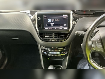 Used Peugeot 2008 2017 for sale - 78481162: Photo