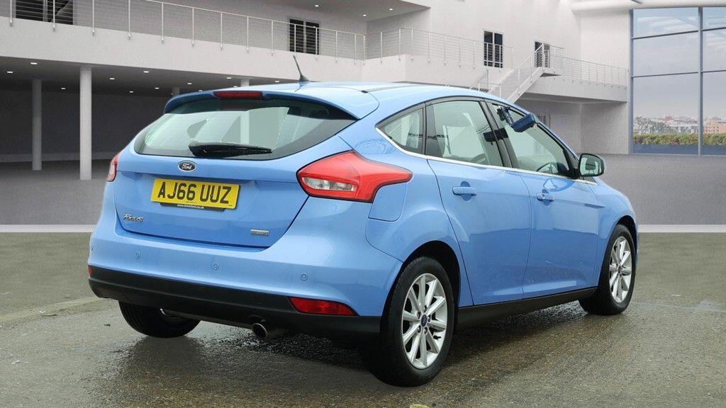 Used Ford Focus 2017 for sale - 77940484: Photo 5