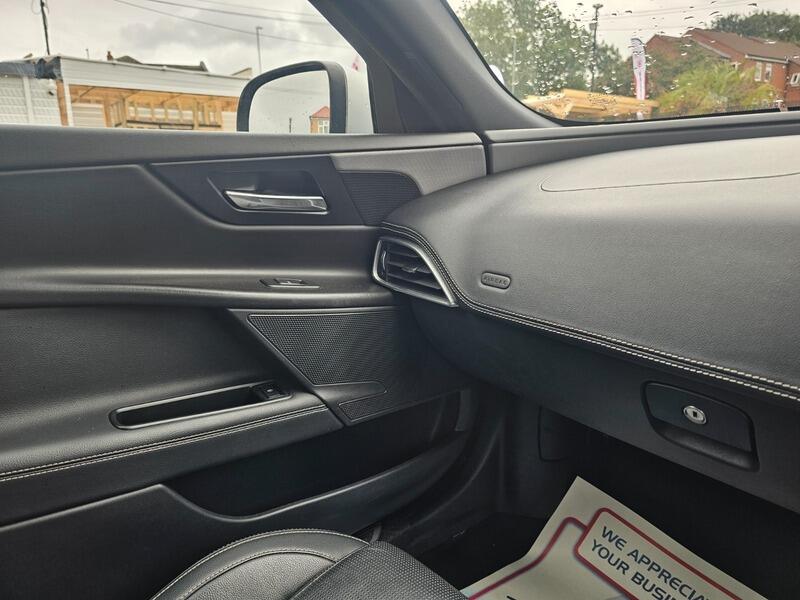 Used Jaguar XE 2016 for sale - 76729074: Photo 39