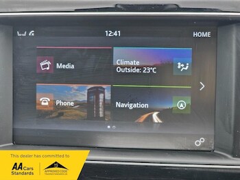 Used Jaguar XE 2016 for sale - 76729074: Photo