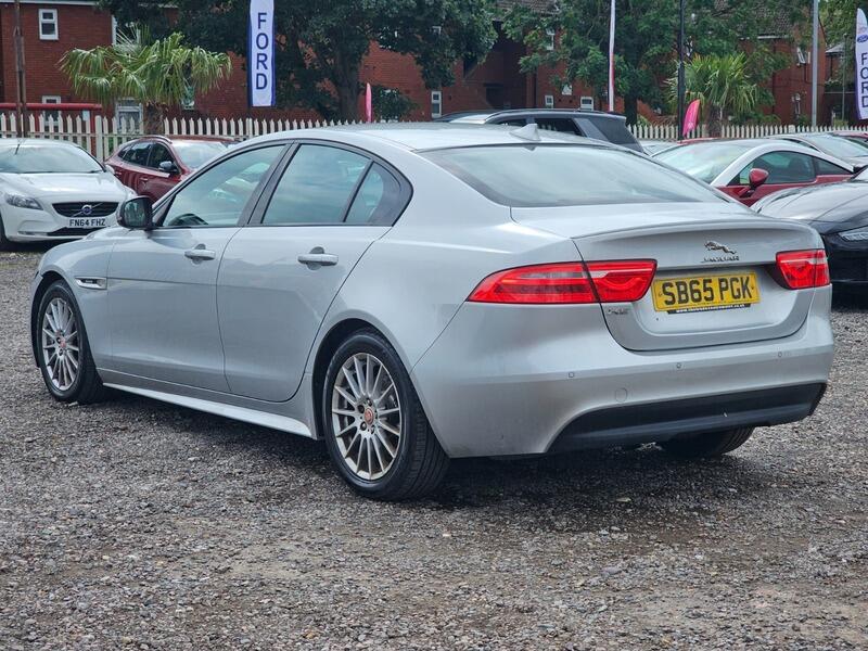 Used Jaguar XE 2016 for sale - 76729074: Photo 7