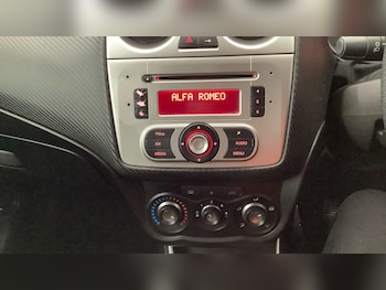 Used Alfa Romeo MiTo 2011 for sale - 78100149: Photo