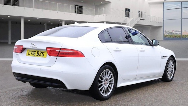 Used Jaguar XE 2016 for sale - 76246573: Photo 6