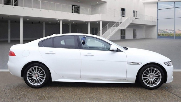 Used Jaguar XE 2016 for sale - 76246573: Photo 7