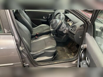 Used Renault Clio 2011 for sale - 77215595: Photo