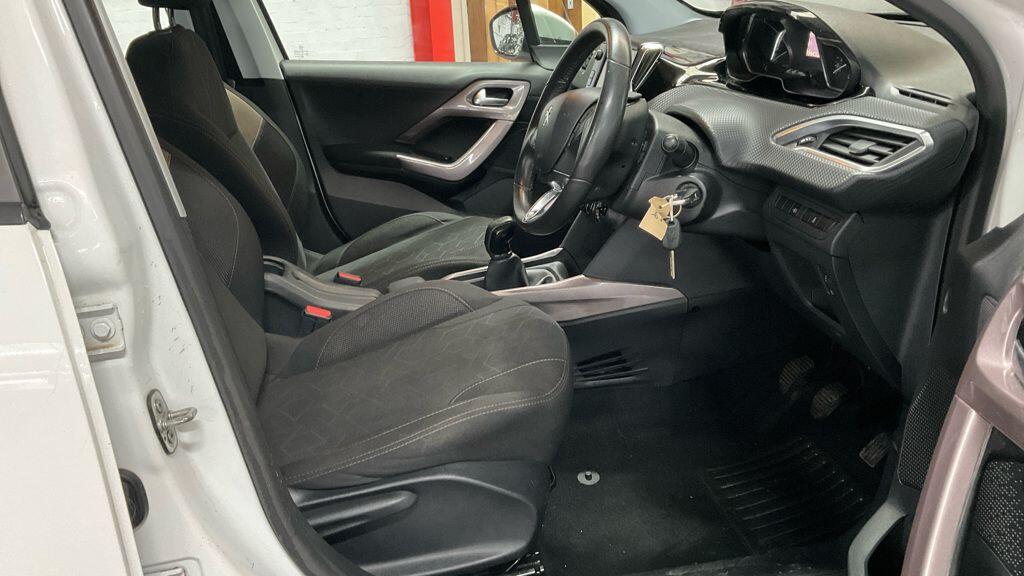 Used Peugeot 2008 2016 for sale - 77510471: Photo 7