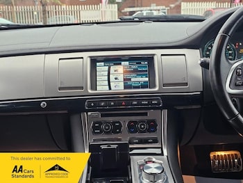 Used Jaguar XF 2013 for sale - 77411608: Photo