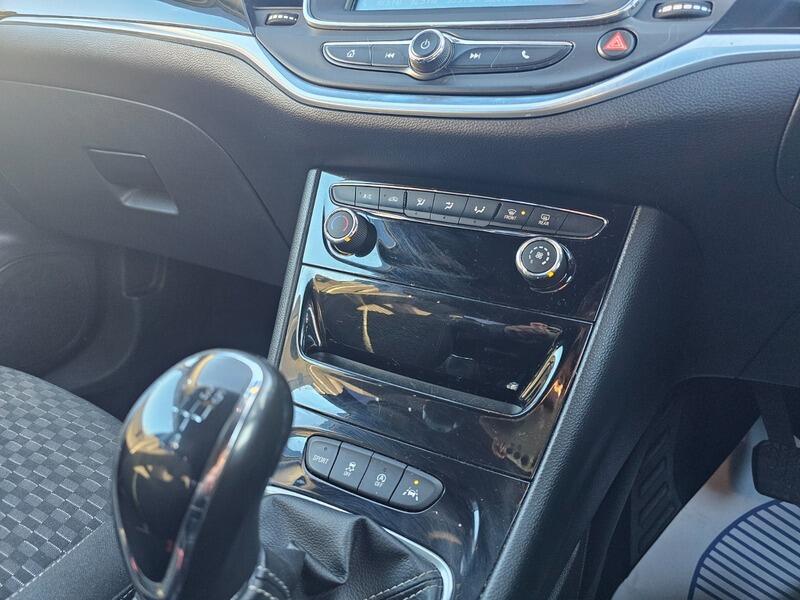 Used Vauxhall Astra 2016 for sale - 77320908: Photo 17
