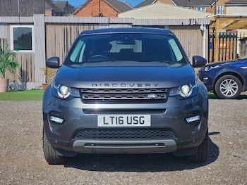 Used Land Rover Discovery Sport 2016 for sale - 75949207: Photo