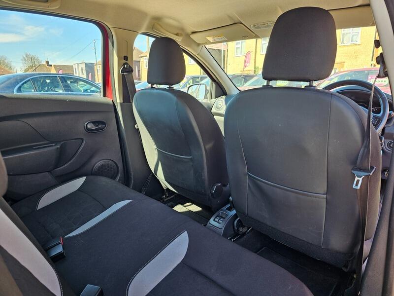 Used Dacia Sandero Stepway 2014 for sale - 78156879: Photo 14