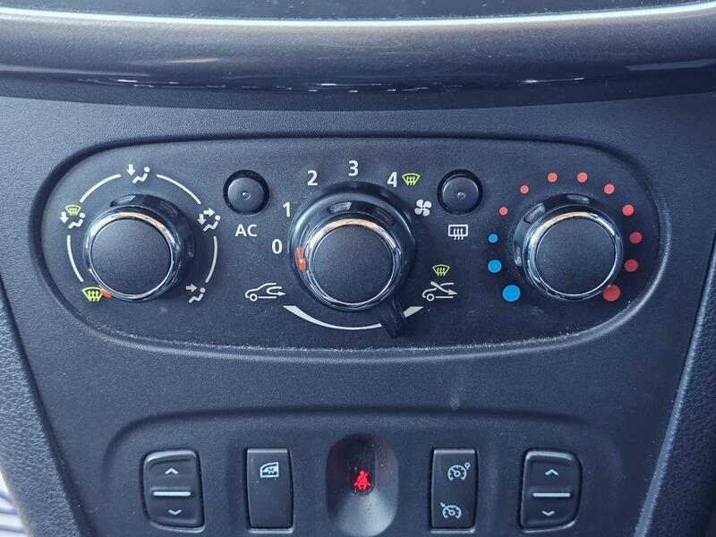 Used Dacia Sandero Stepway 2014 for sale - 78156879: Photo 24