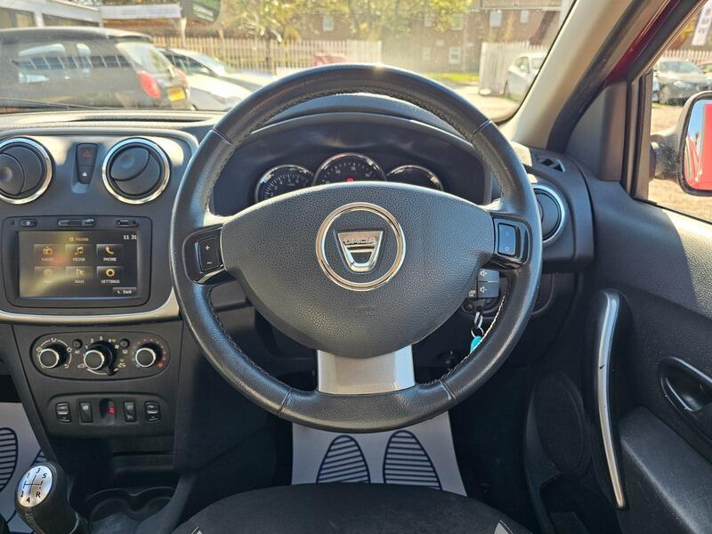 Used Dacia Sandero Stepway 2014 for sale - 78156879: Photo 32