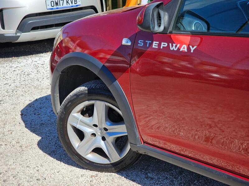Used Dacia Sandero Stepway 2014 for sale - 78156879: Photo 41