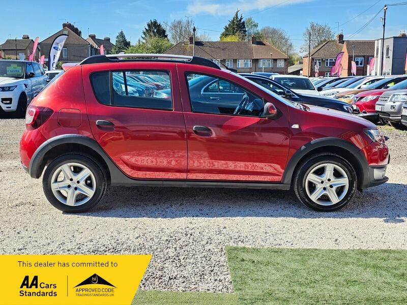 Used Dacia Sandero Stepway 2014 for sale - 78156879: Photo 9
