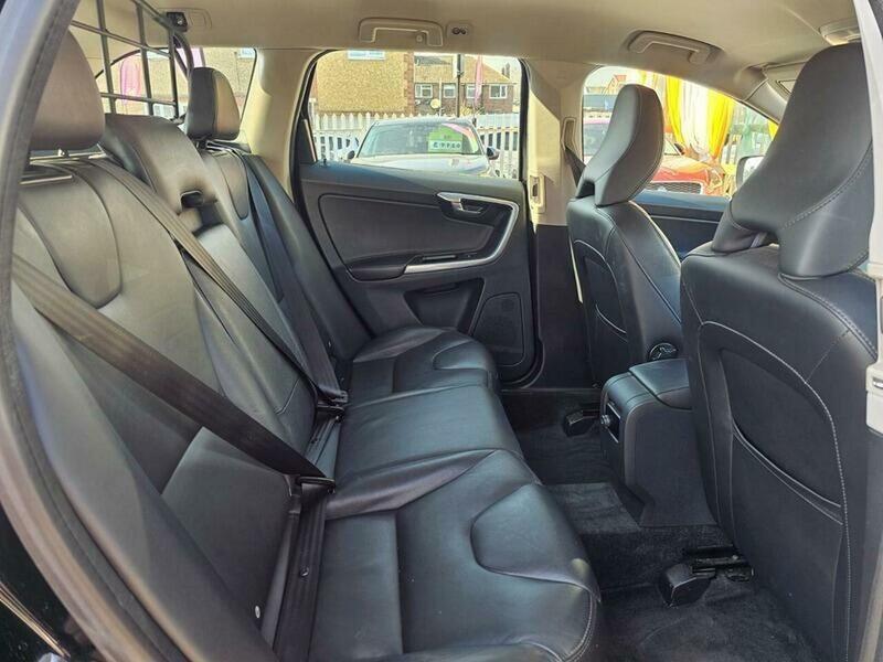 Used Volvo XC60 2014 for sale - 77940471: Photo 10